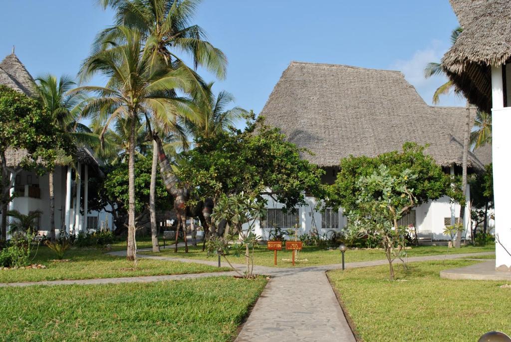 Kola Beach Resort Mambrui Екстер'єр фото